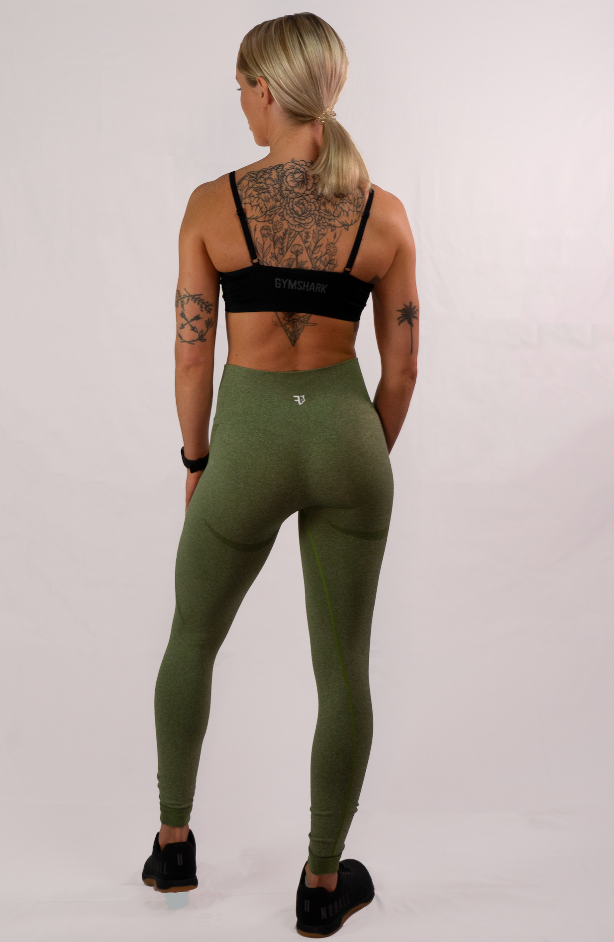 SEAMLESS LEGGINGS - AVO GREEN