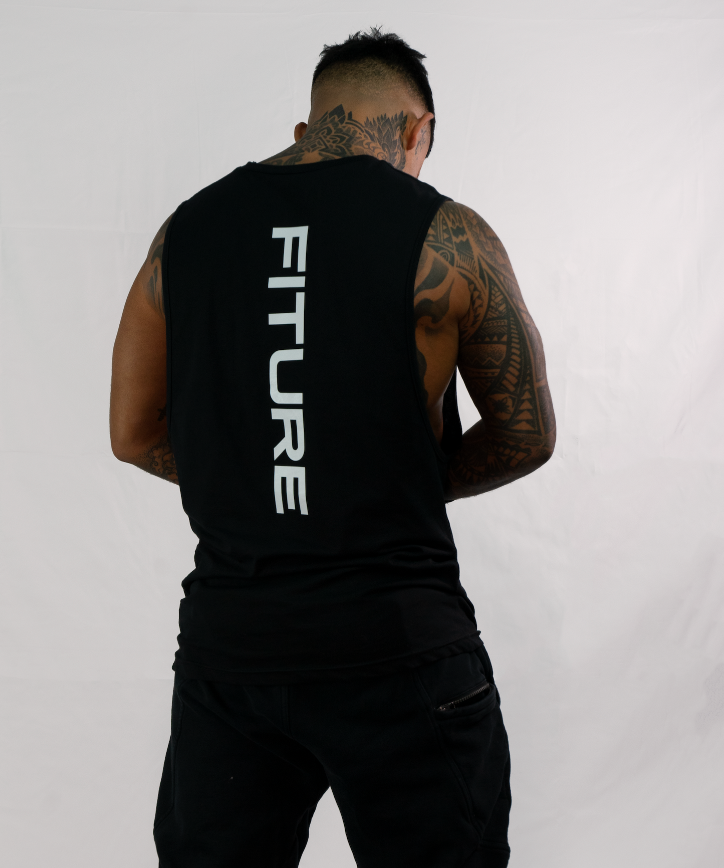 OVERSIZED SLEEVELESS - BLACK